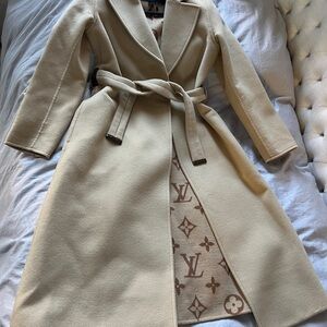 Louis Vuitton Beige Camel Wool wrap coat $7500 retail